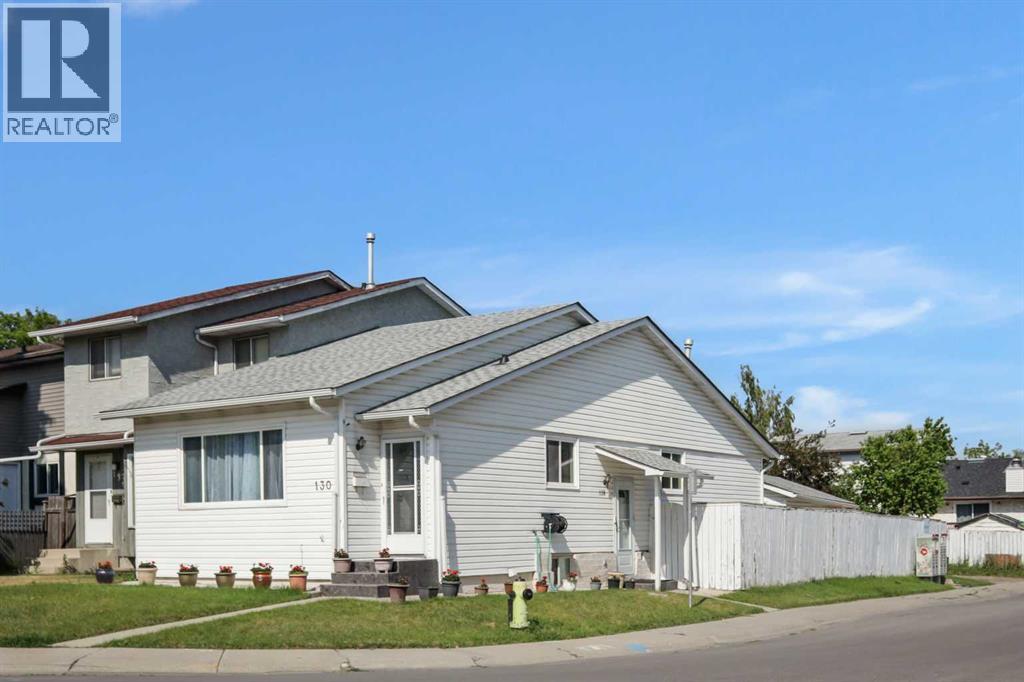 Single Family House Bungalow for Sale in  Pinemeadow Road NE Pineridge Calgary 