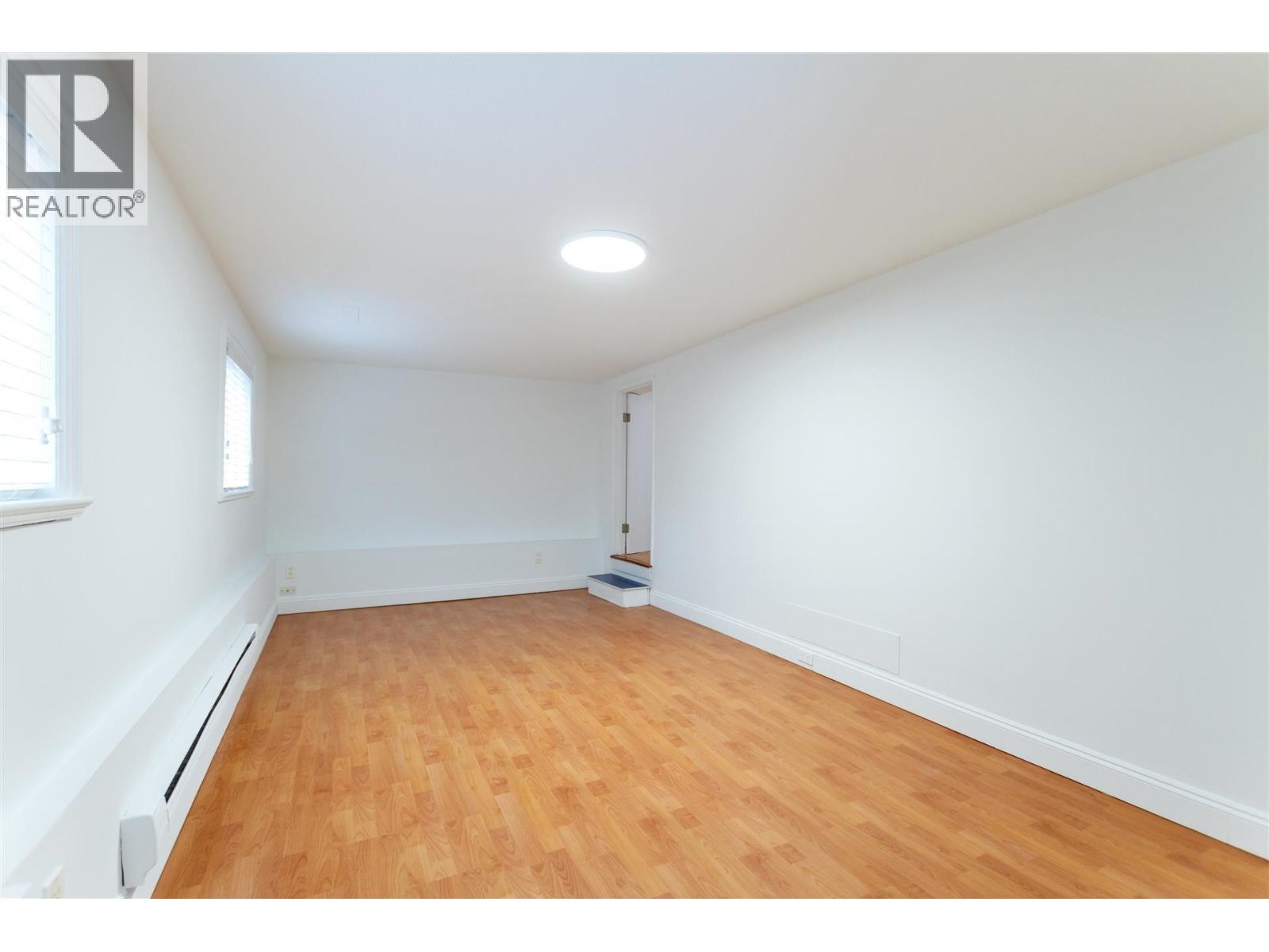 Photo 16 of 3423 E 27th Avenue, Vancouver BC