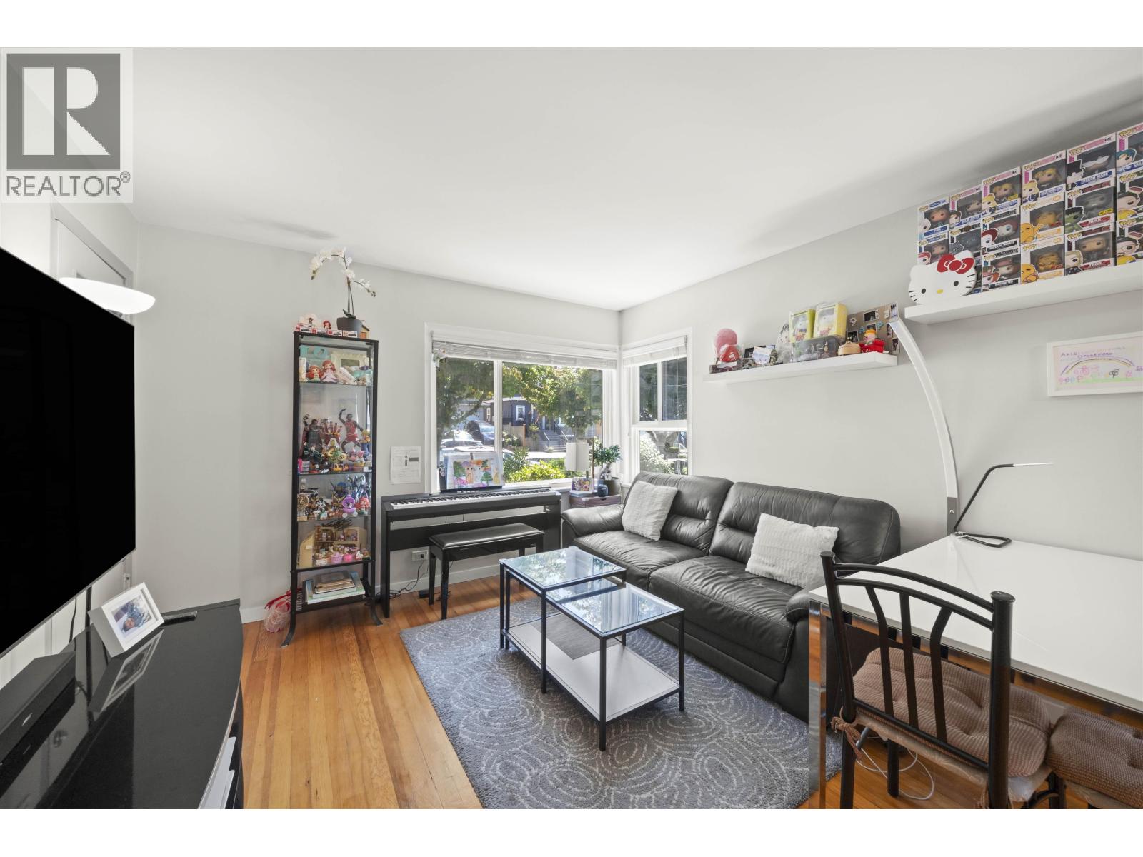 Photo 2 of 4763 Killarney Street, Vancouver BC