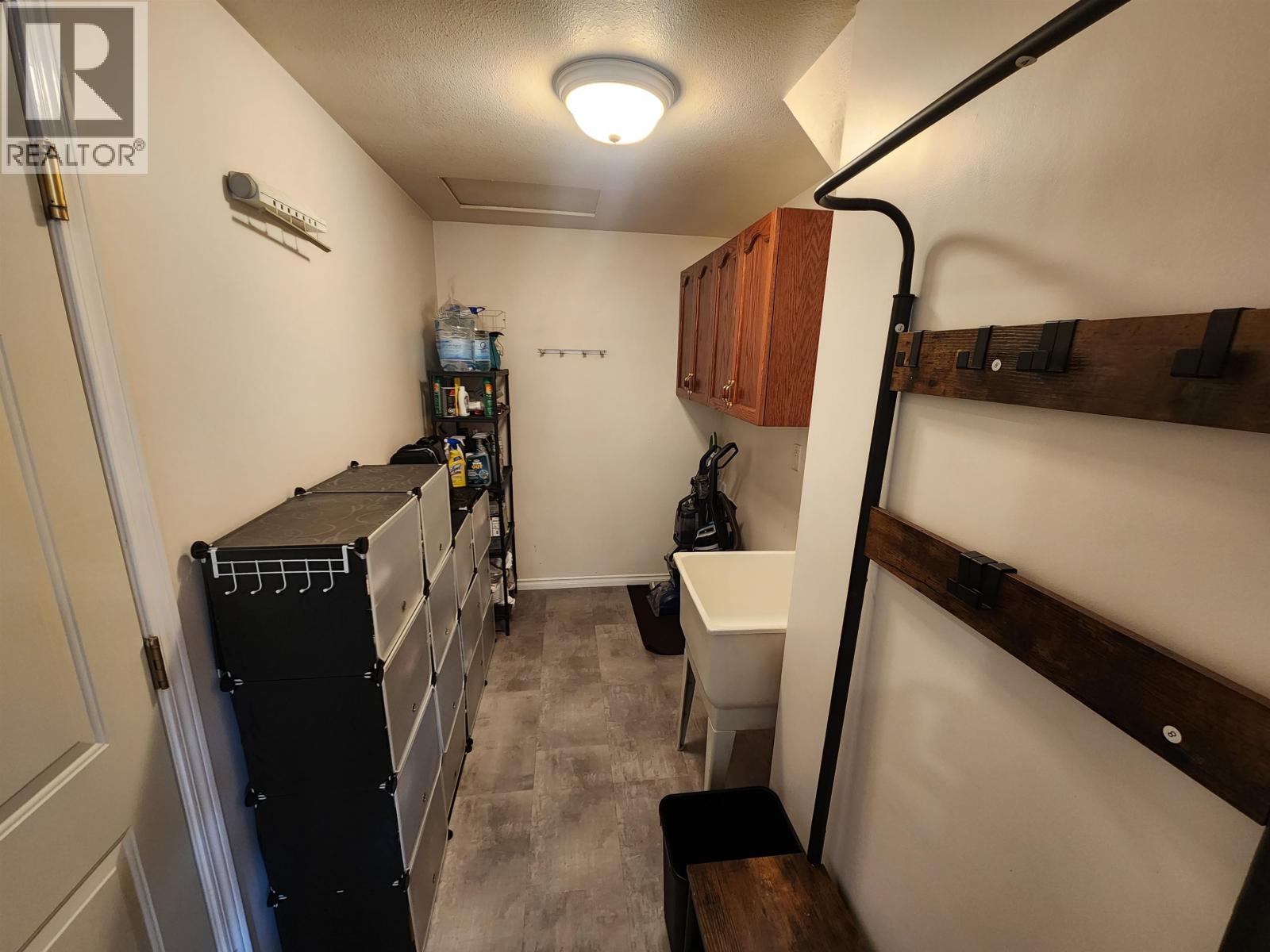 Photo 10 of 6808 Westgate Avenue, Prince George BC