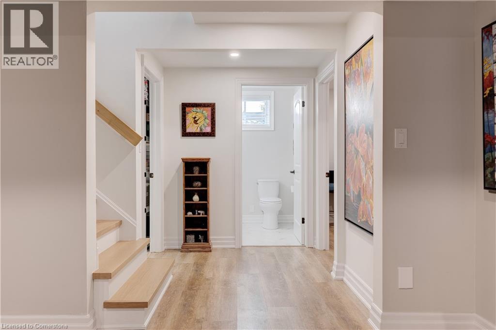 Photo 39 of 61 Lake Street Unit 9, Grimsby ON