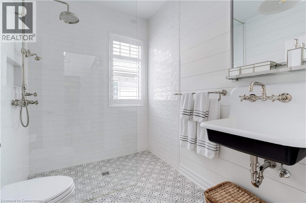 Photo 22 of 61 Lake Street Unit 9, Grimsby ON