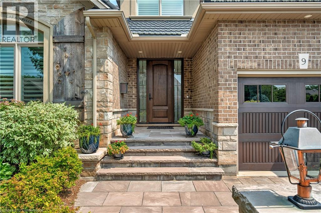 Photo 3 of 61 Lake Street Unit 9, Grimsby ON