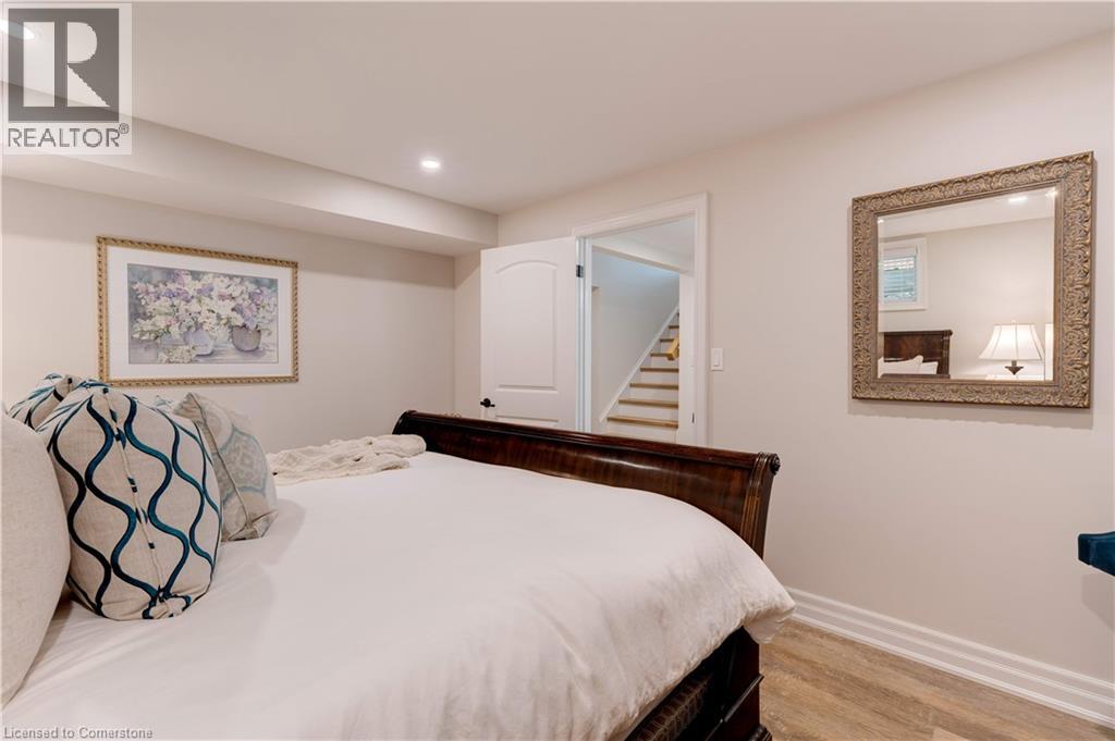 Photo 42 of 61 Lake Street Unit 9, Grimsby ON