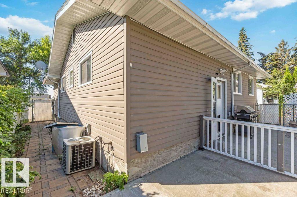 Photo 32 of 6420 146 Av Nw Nw, Edmonton AB