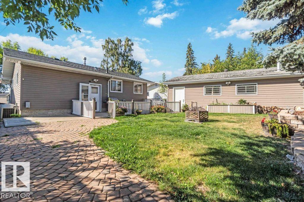 Photo 20 of 6420 146 Av Nw Nw, Edmonton AB