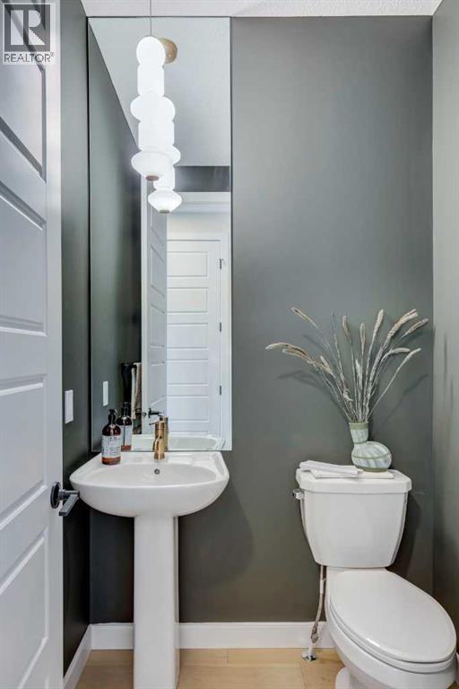 Photo 17 of 455 Crimson Ridge Place Nw, Calgary AB