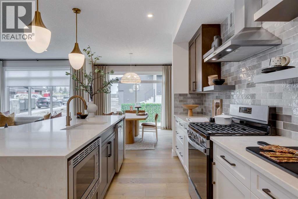 Photo 9 of 455 Crimson Ridge Place Nw, Calgary AB