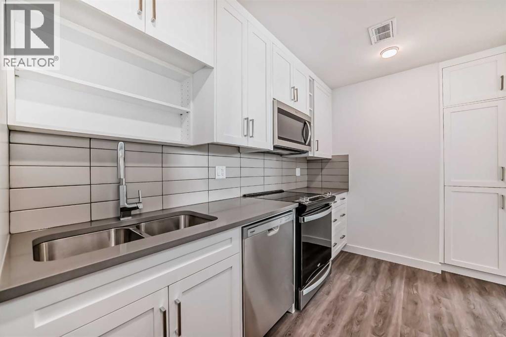 Single Family House for Sale in   University Avenue NW University District Calgary 