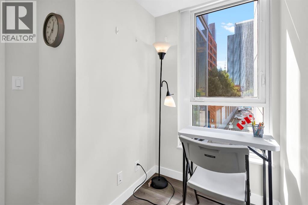 Single Family House for Sale in   Waterfront Court SW Chinatown Calgary 