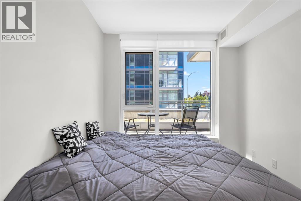 Single Family House for Sale in   Waterfront Court SW Chinatown Calgary 
