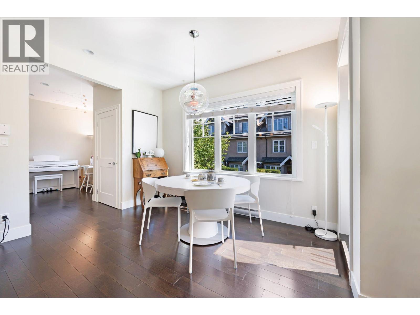 Photo 10 of 1483 Tilney Mews, Vancouver BC