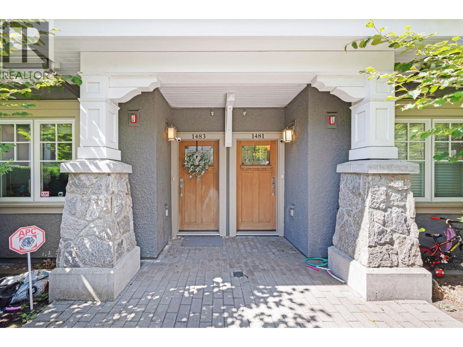 Photo 2 of 1483 Tilney Mews, Vancouver BC