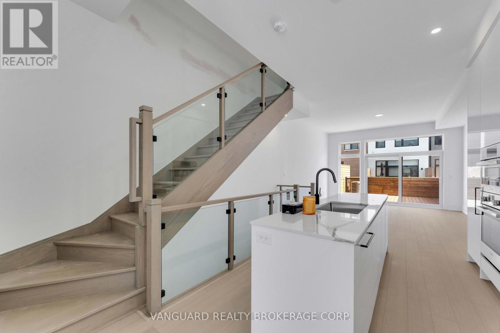Photo 36 of 21 15 Lou Parsons Way, Mississauga ON