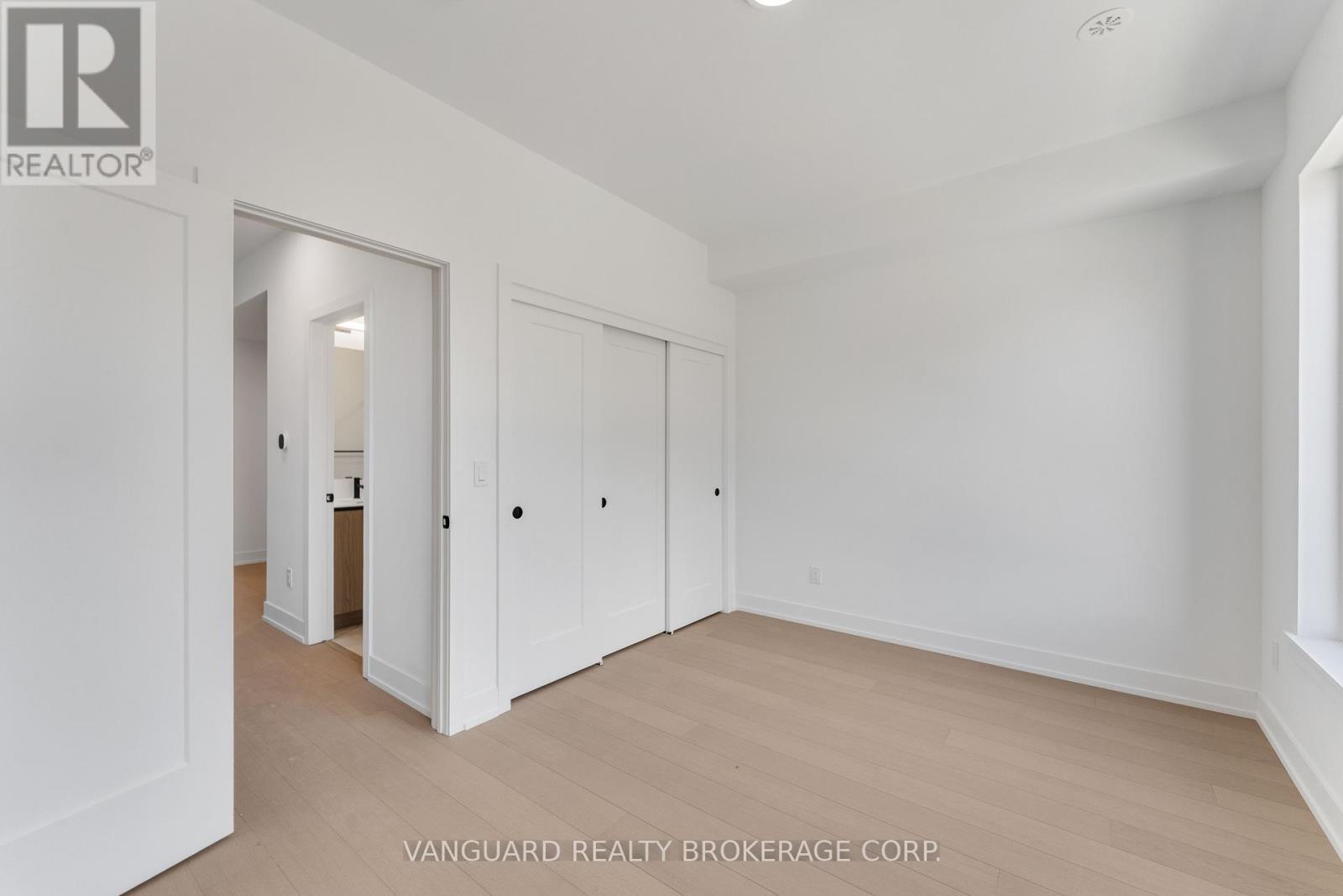 Photo 48 of 21 15 Lou Parsons Way, Mississauga ON
