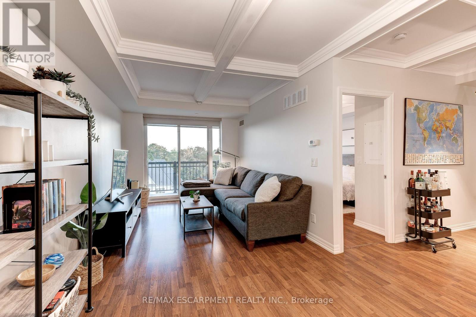 Photo 4 of 505 3563 Lake Shore Boulevard W, Toronto ON