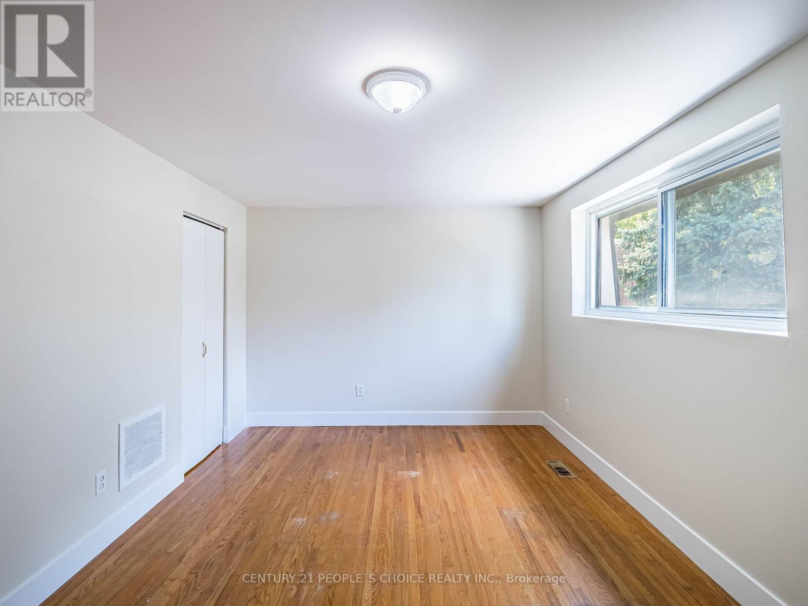 Photo 14 of 16 1720 Albion Road, Toronto ON
