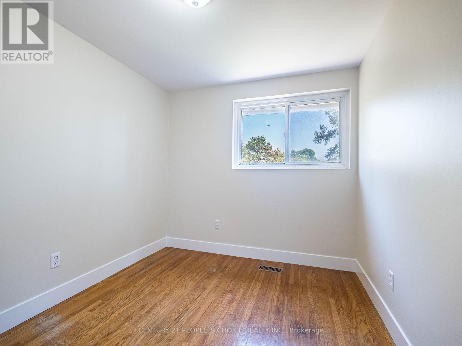 Photo 19 of 16 1720 Albion Road, Toronto ON