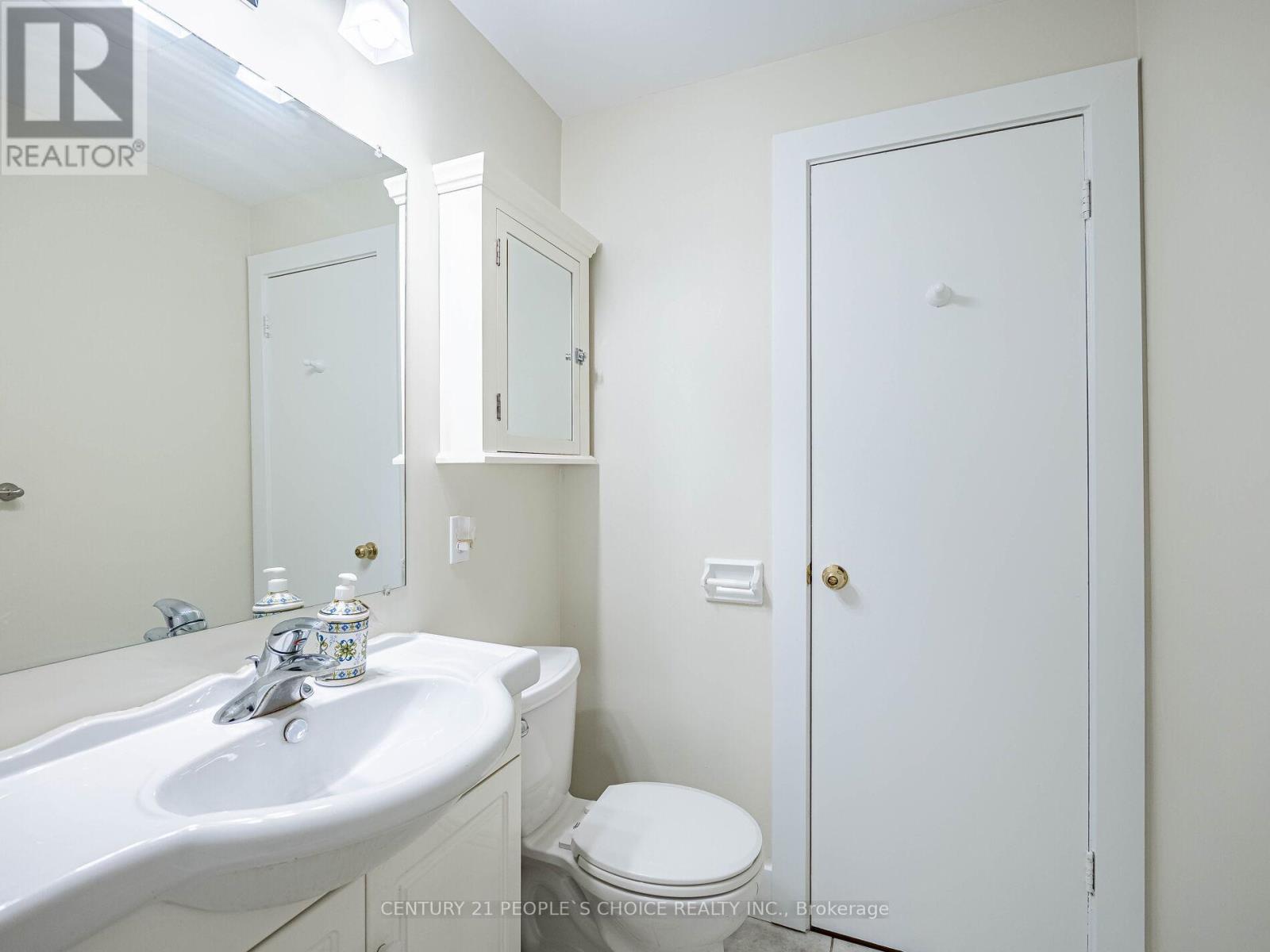 Photo 22 of 16 1720 Albion Road, Toronto ON