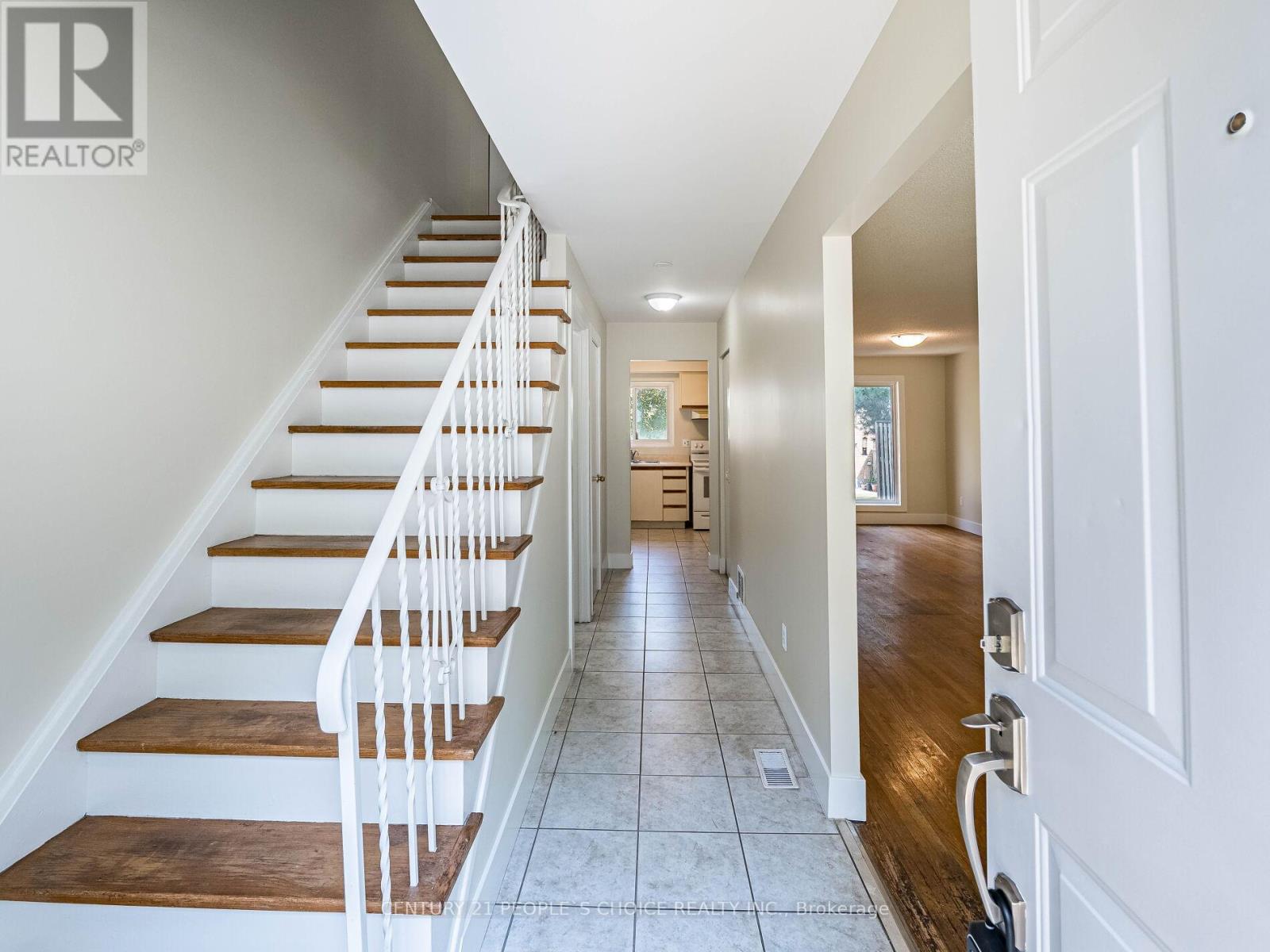 Photo 3 of 16 1720 Albion Road, Toronto ON
