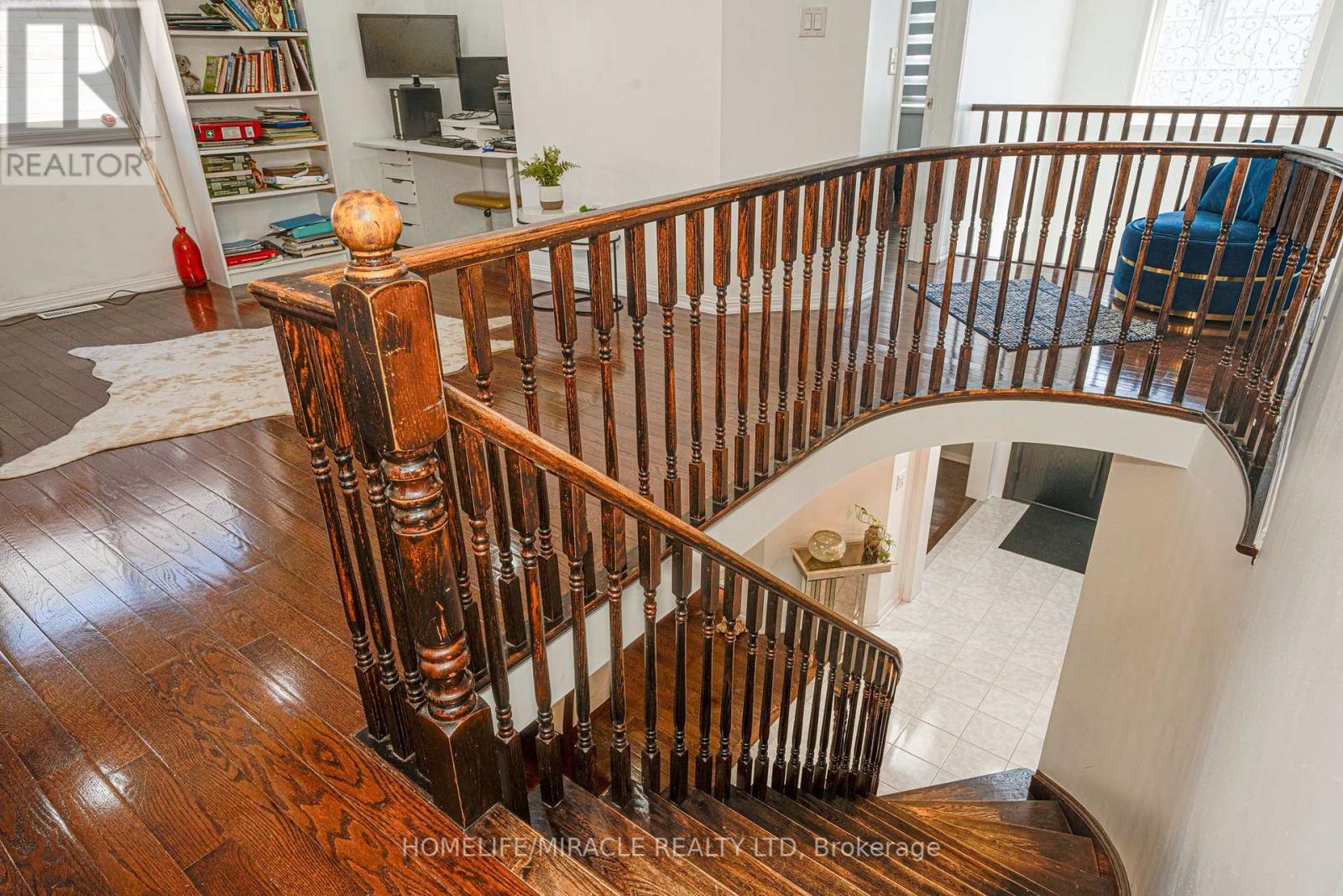 Photo 30 of 28 Bowsfield Drive, Brampton ON