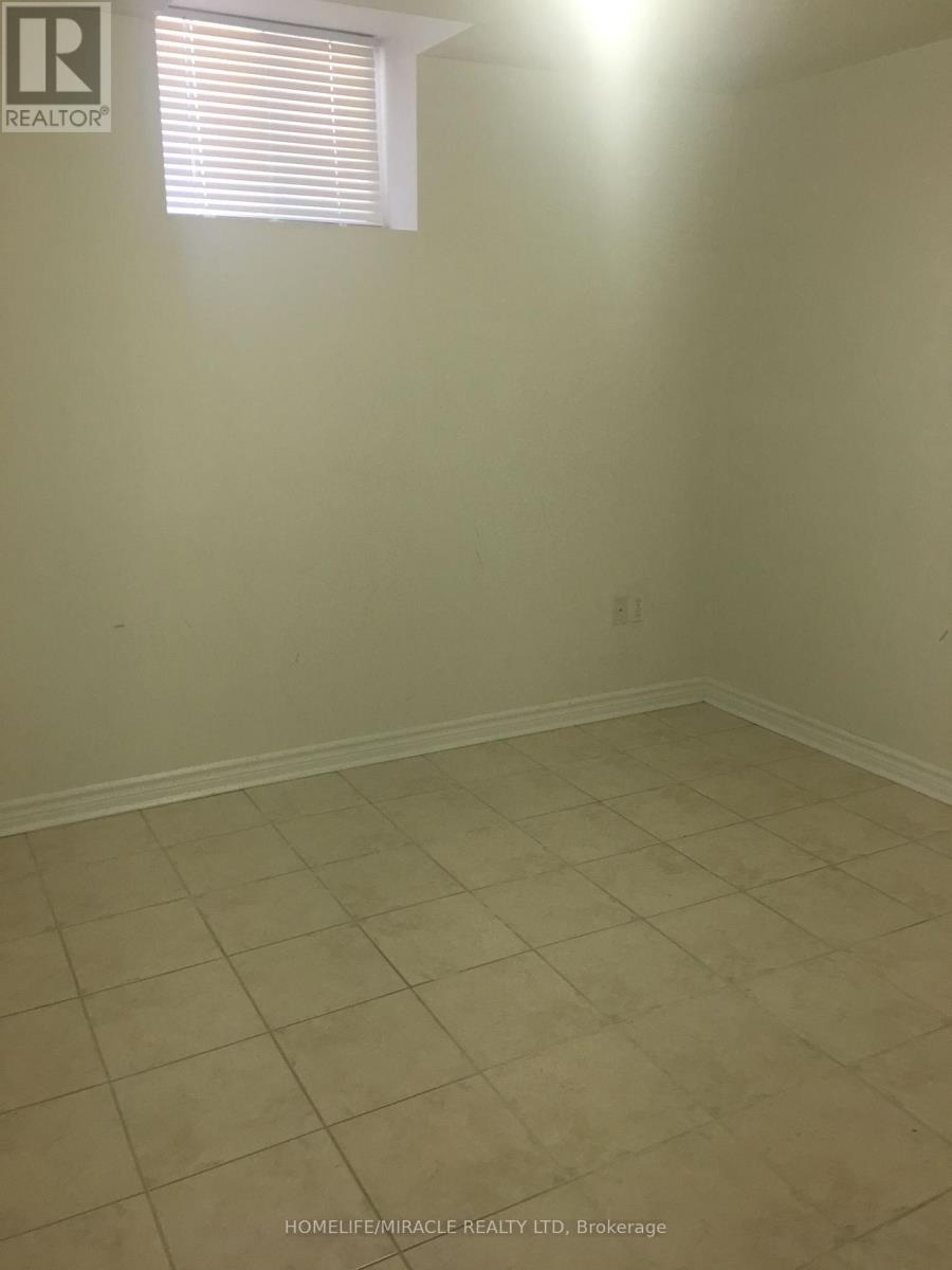 28 BOWSFIELD DRIVE - 40