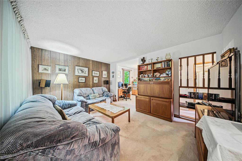 Photo 12 of 121 Worthington Avenue, Winnipeg MB
