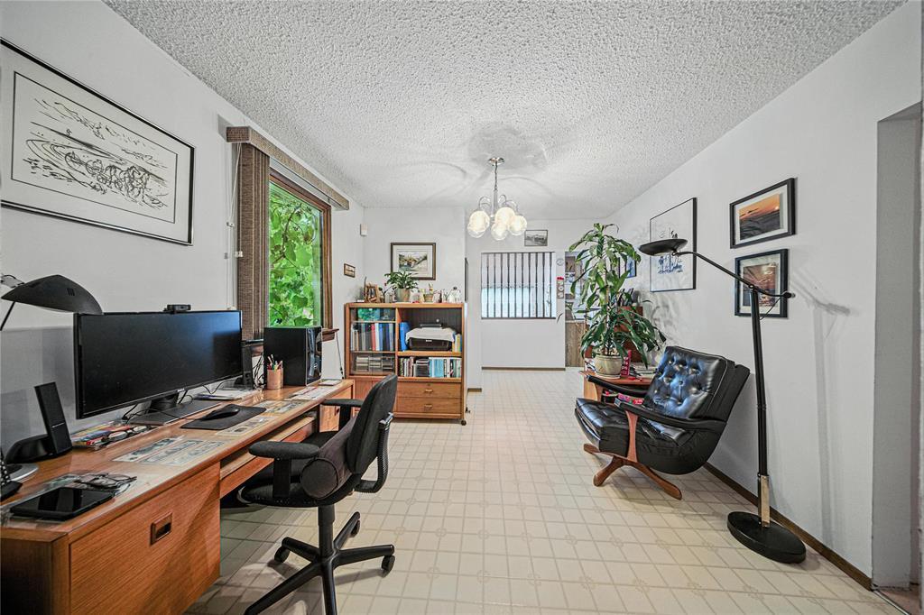 Photo 13 of 121 Worthington Avenue, Winnipeg MB