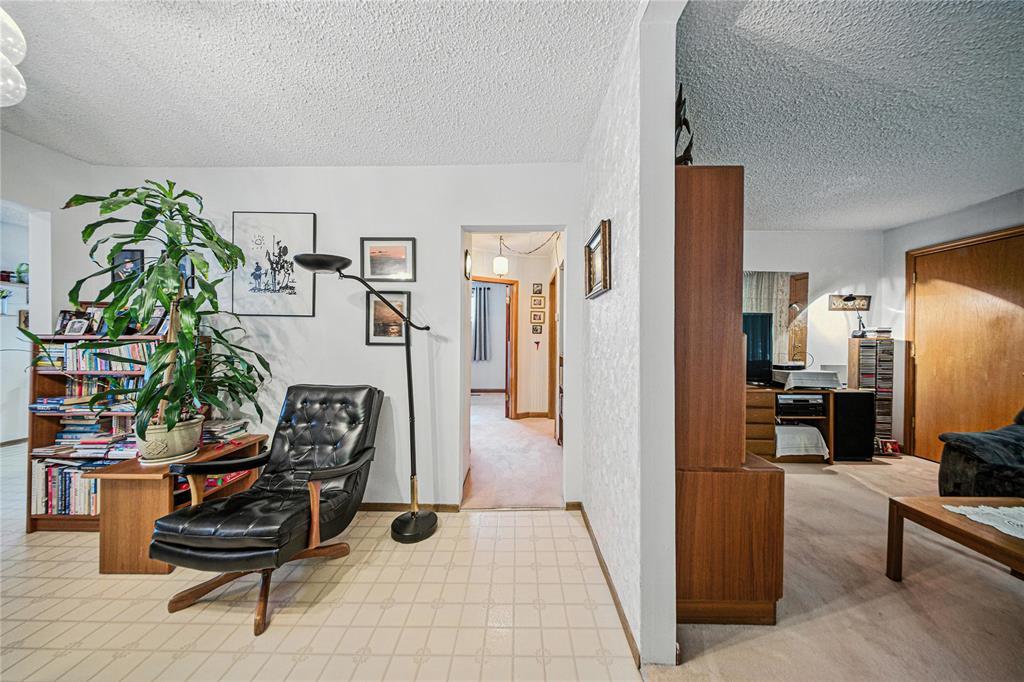 Photo 14 of 121 Worthington Avenue, Winnipeg MB