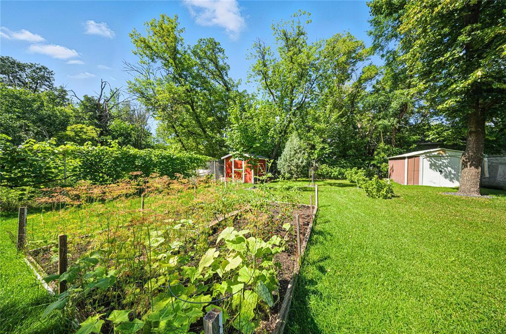 Photo 32 of 121 Worthington Avenue, Winnipeg MB