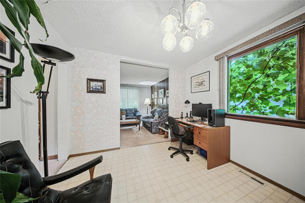 Photo 9 of 121 Worthington Avenue, Winnipeg MB