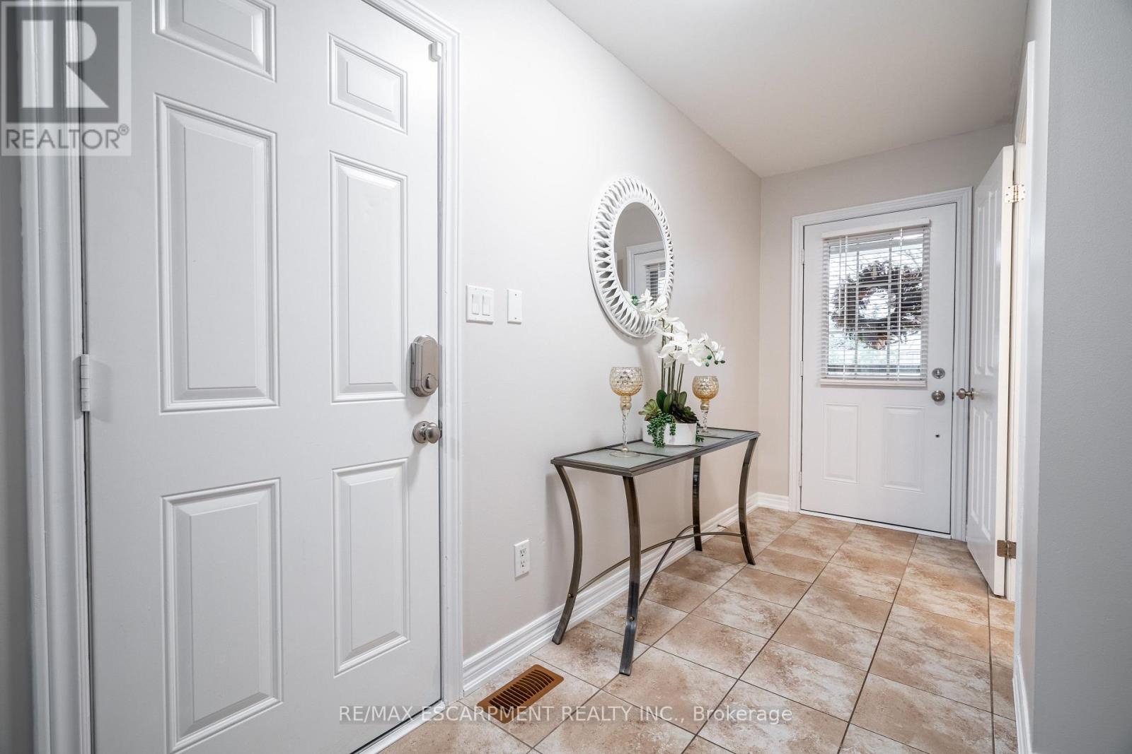 Photo 16 of 41 222 Fall Fair Way, Hamilton ON
