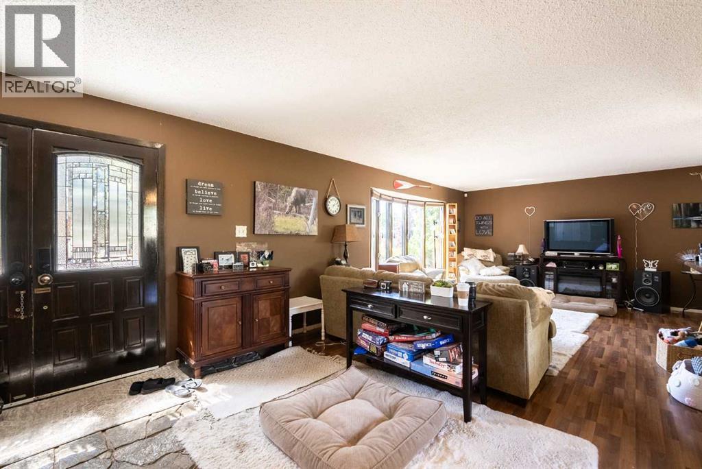 Single Family House Bungalow for Sale in  Normandy Road S Glendale Lethbridge 