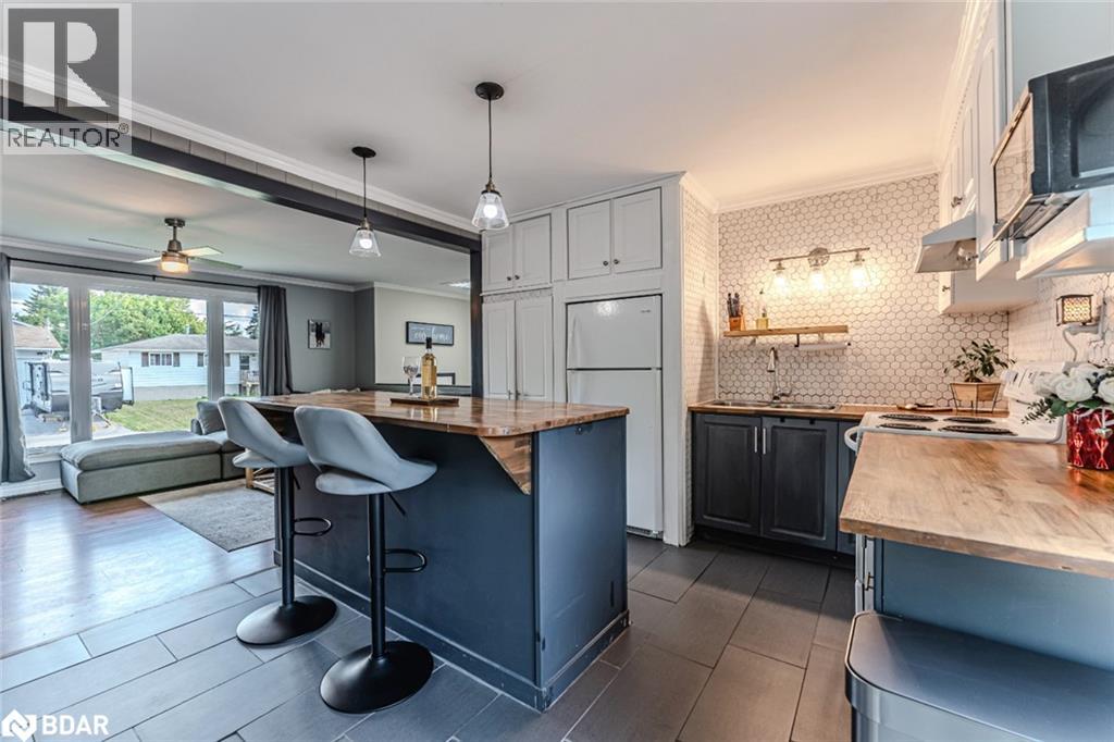 Photo 2 of 326 Mcnicoll Street, Port Mcnicoll ON