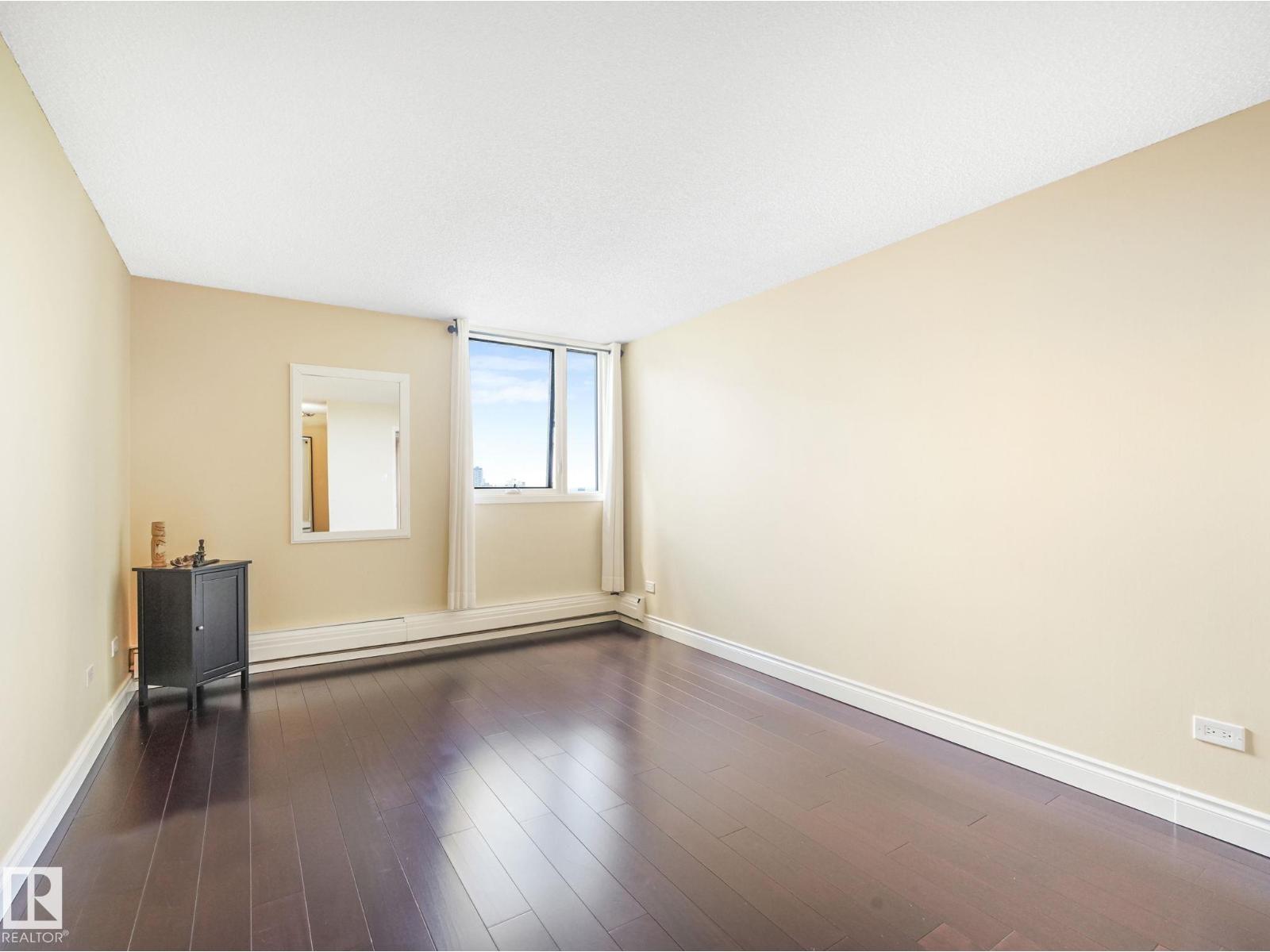 Photo 11 of 1902 10135 Saskatchewan Dr Nw, Edmonton AB