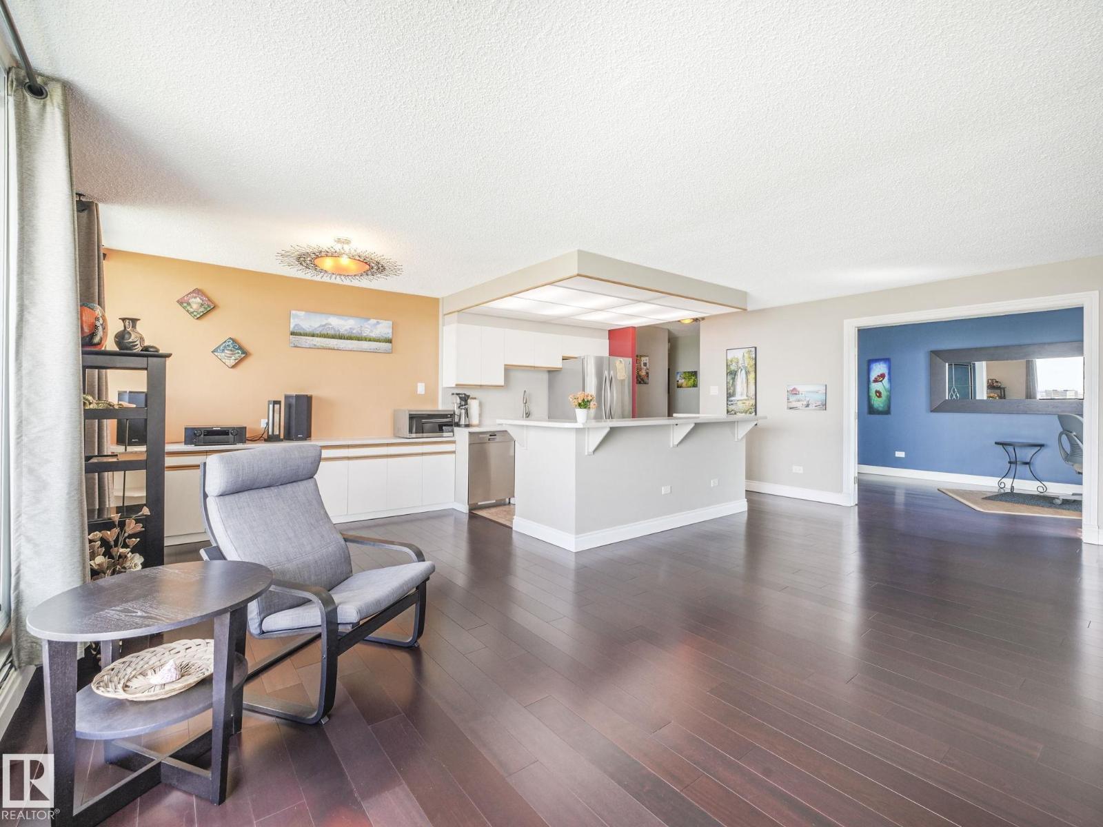 Photo 10 of 1902 10135 Saskatchewan Dr Nw, Edmonton AB