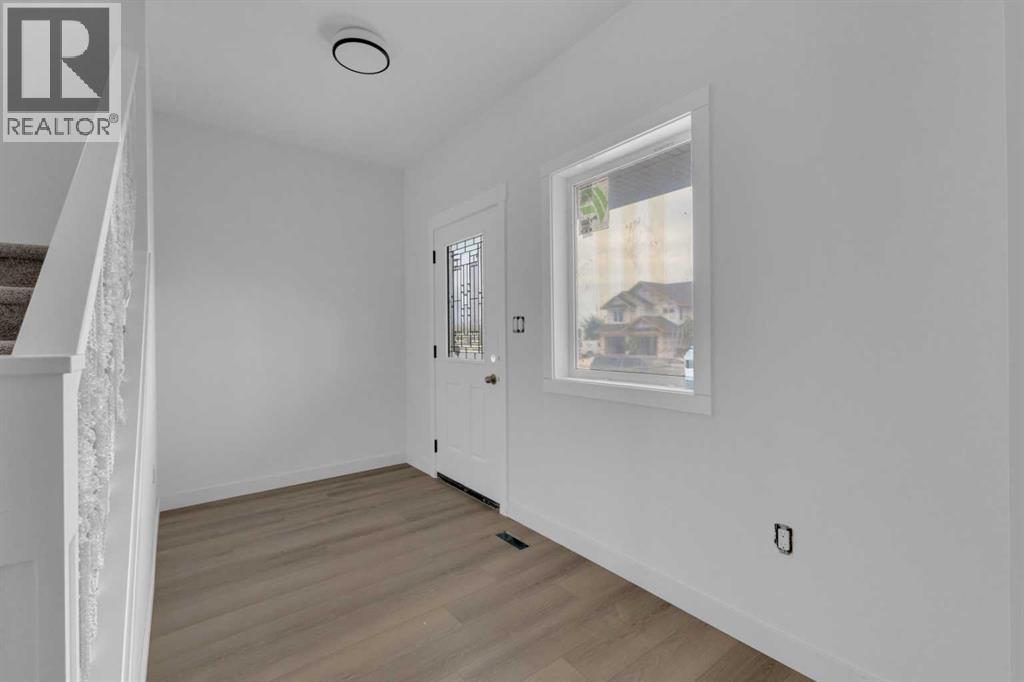 Photo 11 of 19 Toye Street, Red Deer AB