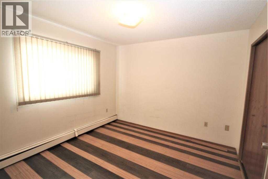 Photo 24 of 204 5502 58 A Street, Red Deer AB