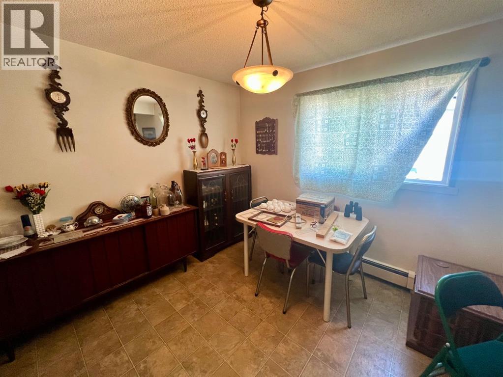 Photo 6 of 204 5502 58 A Street, Red Deer AB