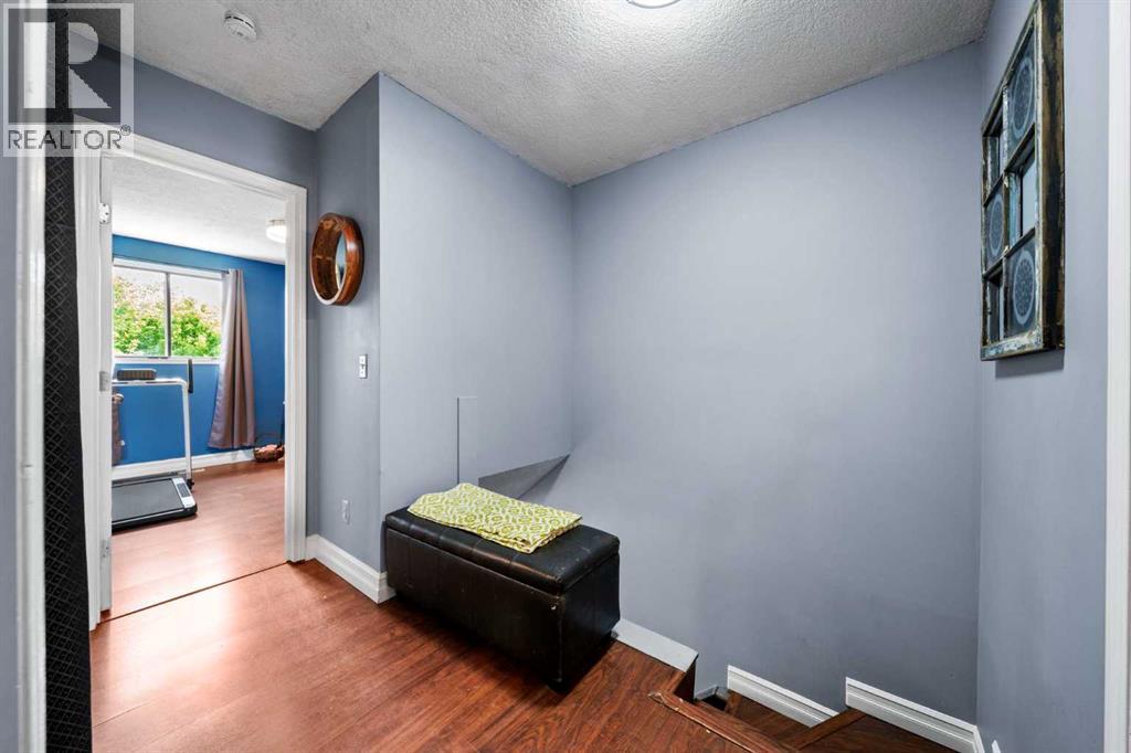 Single Family House for Sale in    Avenue NE Bridgeland/Riverside Calgary 