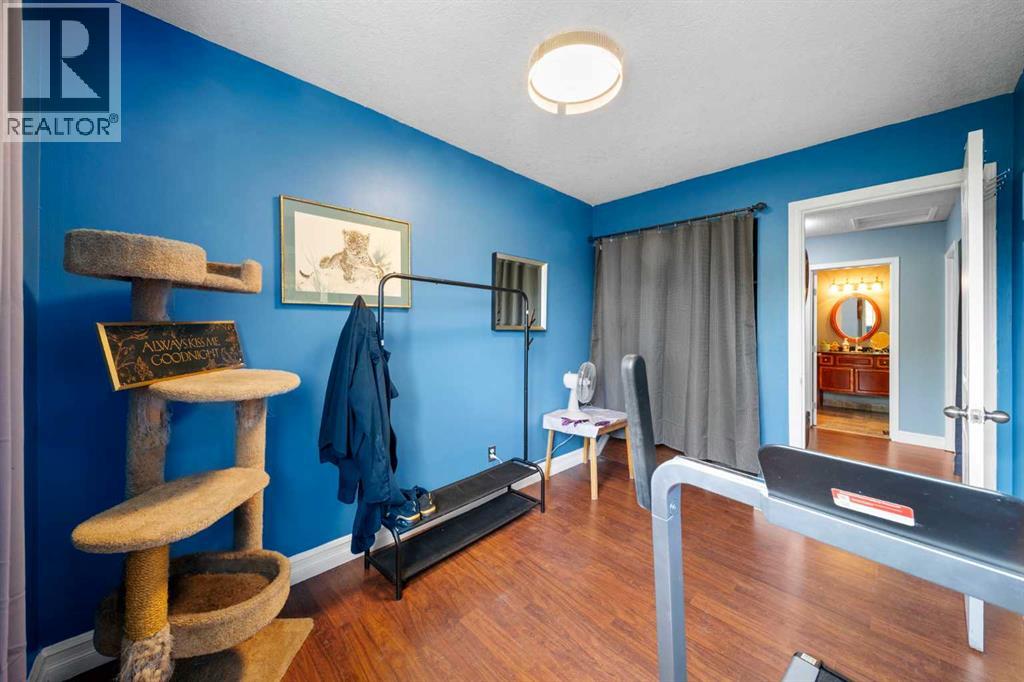 Single Family House for Sale in    Avenue NE Bridgeland/Riverside Calgary 
