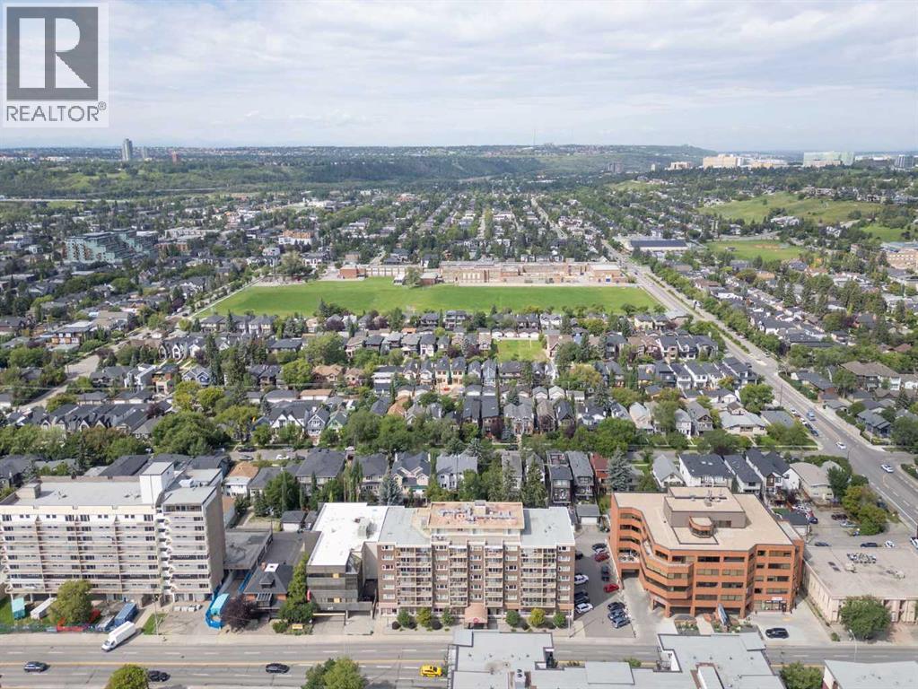 Single Family House for Sale in    Street NW Hillhurst Calgary 