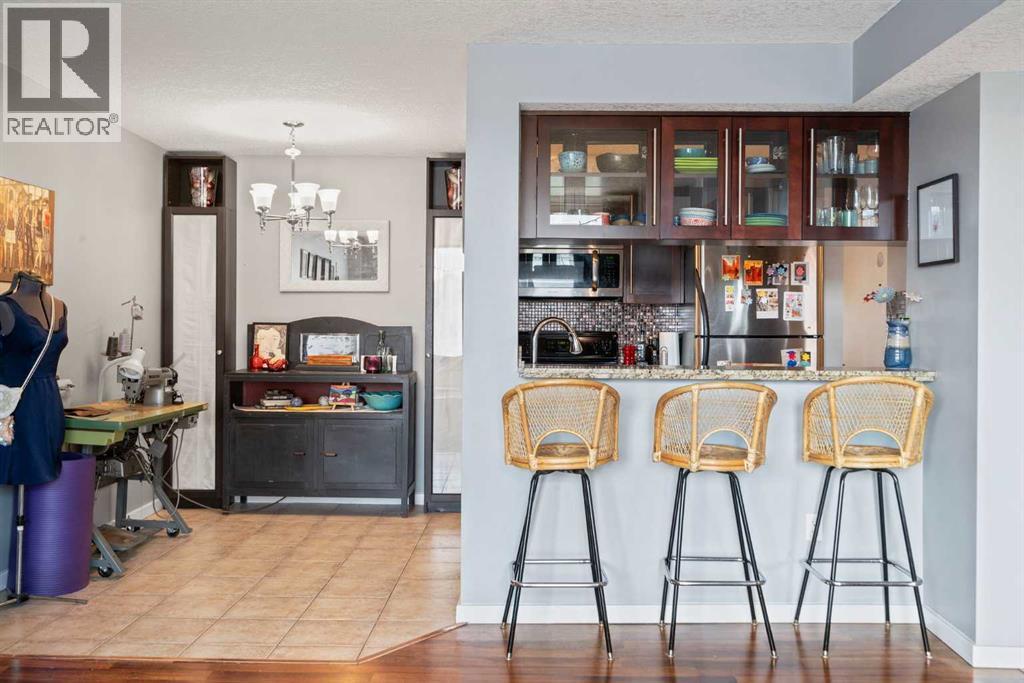 Single Family House for Sale in    Street NW Hillhurst Calgary 