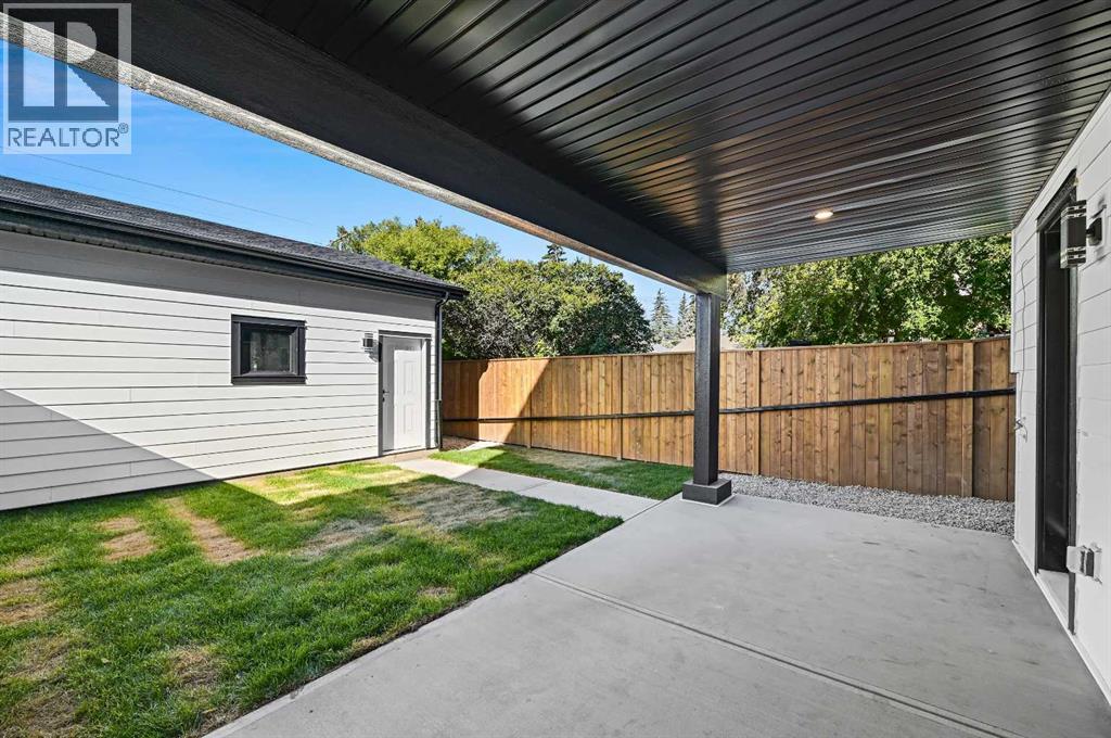 Single Family House for Sale in   Avenue NW Montgomery Calgary 