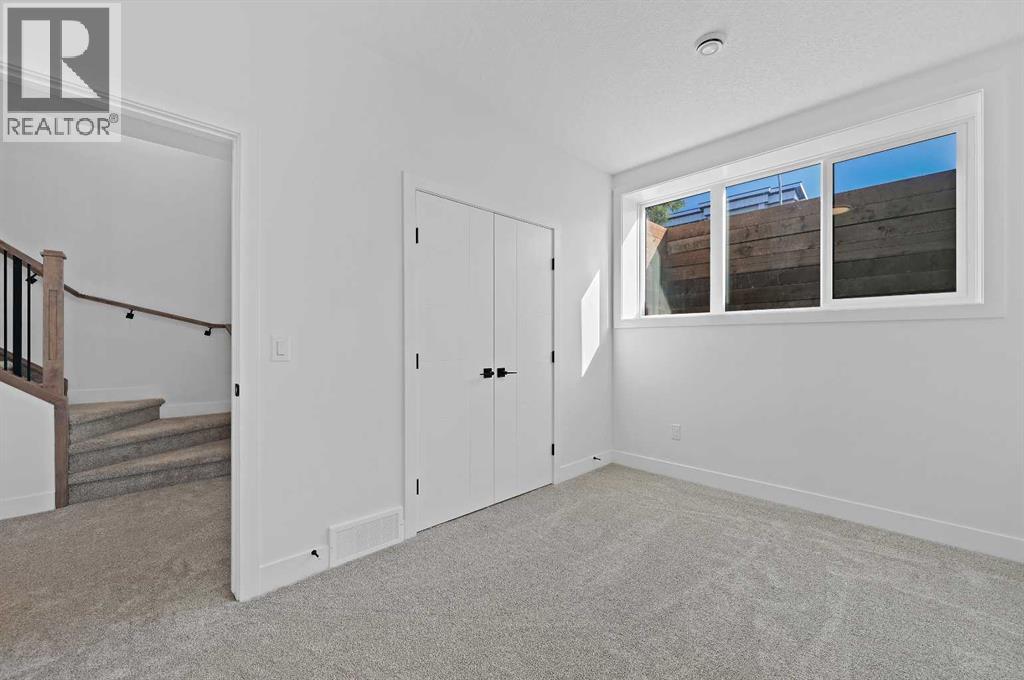 Single Family House for Sale in   Avenue NW Montgomery Calgary 