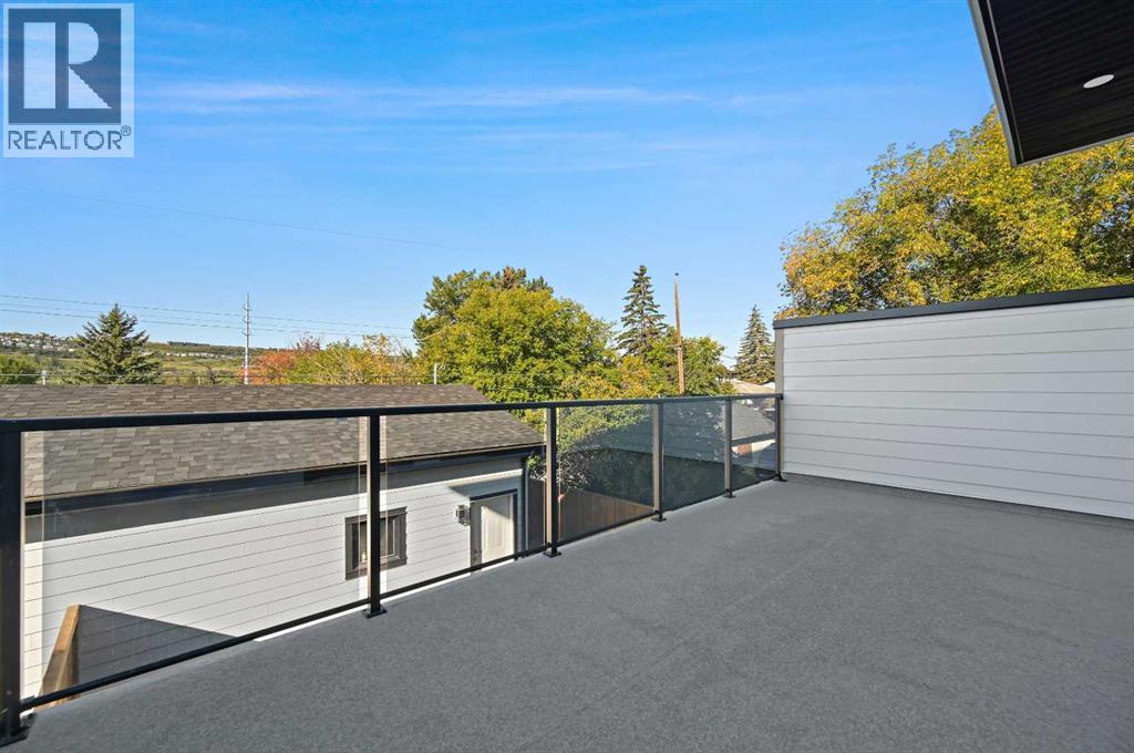 Single Family House for Sale in   Avenue NW Montgomery Calgary 