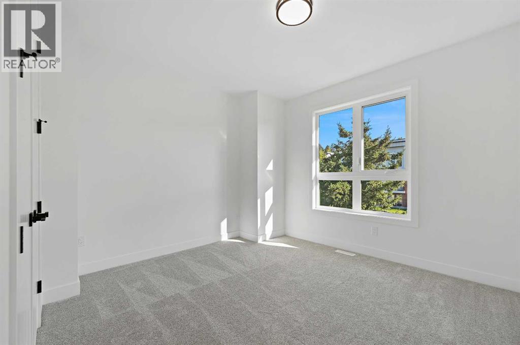 Single Family House for Sale in   Avenue NW Montgomery Calgary 