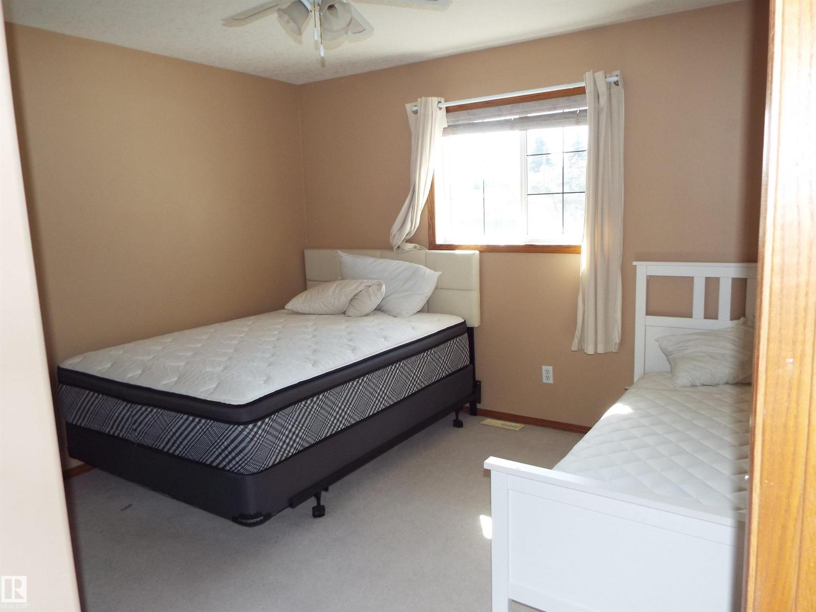 #102 4302 48 ST, Leduc