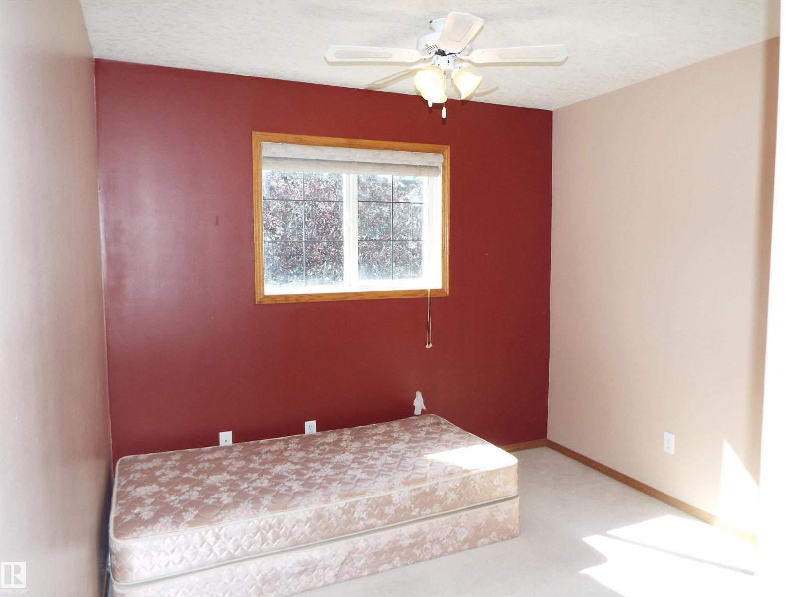 #102 4302 48 ST, Leduc