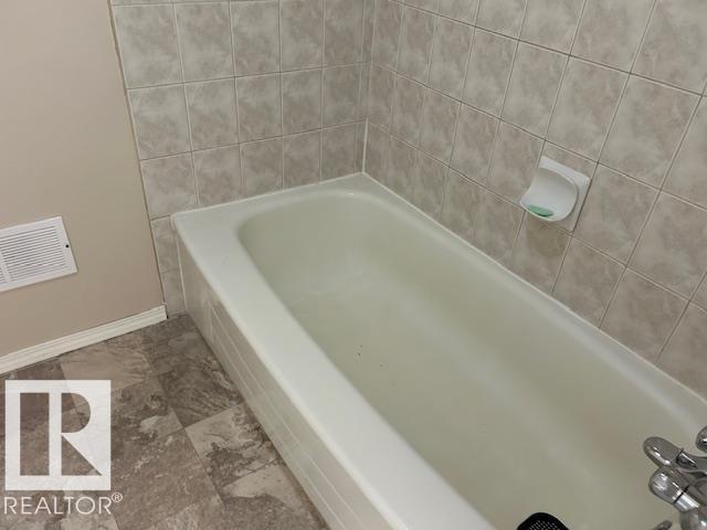 Photo 7 of 106 12404 114 Av Nw, Edmonton AB